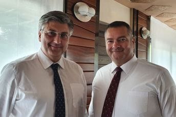 Vuksanović u Zagrebu, sastao se i sa Plenkovićem Vuksanović u Zagrebu, sastao se i sa Plenkovićem