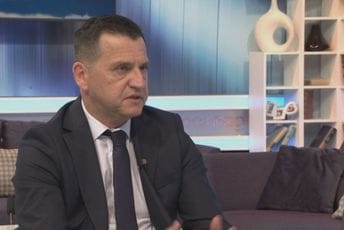Vojinović: Politička pripadnost neće biti ulaznica za mjesto u prosvjeti Vojinović: Politička pripadnost neće biti ulaznica za mjesto u prosvjeti