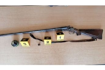 Nikšić: Pronađena puška i ručna bomba Nikšić: Pronađena puška i ručna bomba