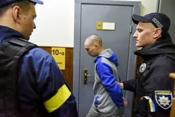 Ruski vojnik na sudu u Ukrajini priznao krivicu za ratni zločin Ruski vojnik na sudu u Ukrajini priznao krivicu za ratni zločin