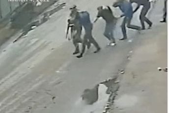 Njujork Tajms: Imamo snimke koji dokazuju da su Rusi ubijali zarobljenike u Buči Njujork Tajms: Imamo snimke koji dokazuju da su Rusi ubijali zarobljenike u Buči