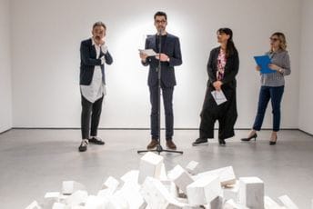 Izložba “Vento dell’Est” Aleksandra Đuravčevića otvorena u Galeriji Art Izložba “Vento dell’Est” Aleksandra Đuravčevića otvorena u Galeriji Art