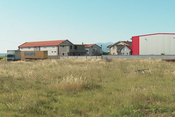 Škola na Karabuškom polju prijeko potrebna Škola na Karabuškom polju prijeko potrebna