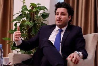 "Zaboravni" premijer: Abazovićev kabinet ima preča posla od zaštite nacionalnih i državnih interesa Crne Gore "Zaboravni" premijer: Abazovićev kabinet ima preča posla od zaštite nacionalnih i državnih interesa Crne Gore