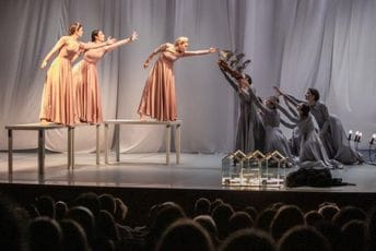 Izvođenje modernog baleta „Tre sorelle“ pokazalo da je Crnoj Gori potreban nacionalni balet Izvođenje modernog baleta „Tre sorelle“ pokazalo da je Crnoj Gori potreban nacionalni balet