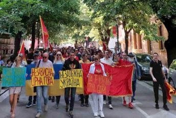 Śutra na Cetinju velika šetnja za Ukrajinu: Dođite da još jednom pružimo podršku herojskom narodu u borbi za slobodu Śutra na Cetinju velika šetnja za Ukrajinu: Dođite da još jednom pružimo podršku herojskom narodu u borbi za slobodu