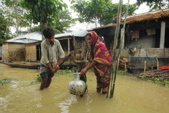 Katastrofalne poplave u Bangladešu: Uništeno više od 100 sela Katastrofalne poplave u Bangladešu: Uništeno više od 100 sela
