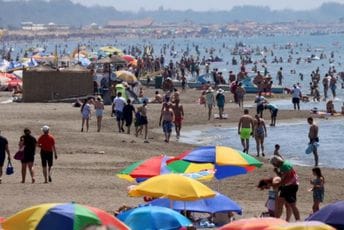 Sankcije Rusiji otvorile vrata turistima iz Zapadne Evrope Sankcije Rusiji otvorile vrata turistima iz Zapadne Evrope