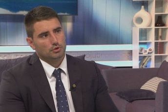 Jakić o incidentima u Šavniku: Čisto bezakonje i dodatna opomena za sve u Crnoj Gori Jakić o incidentima u Šavniku: Čisto bezakonje i dodatna opomena za sve u Crnoj Gori