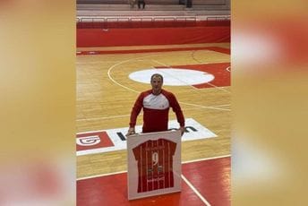 Igor Marković završio karijeru: Opet bih izabrao rukomet, kao trener biću mirniji Igor Marković završio karijeru: Opet bih izabrao rukomet, kao trener biću mirniji