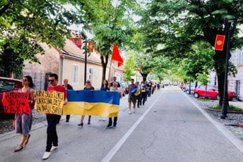 Cetinje tri mjeseca šeta za Ukrajinu koja daje krv, suze i znoj za našu slobodu! Cetinje tri mjeseca šeta za Ukrajinu koja daje krv, suze i znoj za našu slobodu!