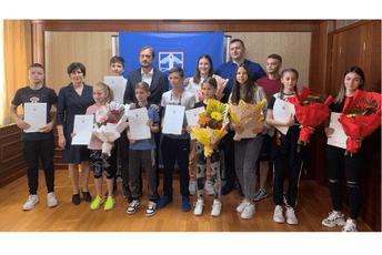 Kovačević dodijelio sportske stipendije: Nagrađivanje za marljiv rad talentovanih pljevaljskih sportista Kovačević dodijelio sportske stipendije: Nagrađivanje za marljiv rad talentovanih pljevaljskih sportista