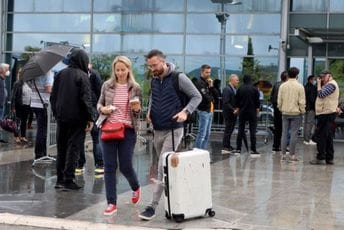 Putnici u problemu zbog pomjeranja leta za Cirih za dva dana Ilustracija