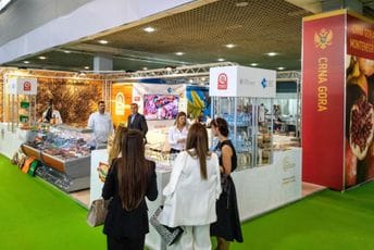 Međunarodni sajam poljoprivrede u Novom Sadu: Zapažen uspjeh crnogorskih privrednika, više od 60 priznanja za kvalitet Međunarodni sajam poljoprivrede u Novom Sadu: Zapažen uspjeh crnogorskih privrednika, više od 60 priznanja za kvalitet