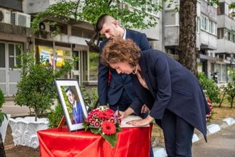 Vlaović: Duško Jovanović mora biti simbol britkog novinarskog pera, a ne države koja je zatajila u rasvjetljavanju ubistva novinara Vlaović: Duško Jovanović mora biti simbol britkog novinarskog pera, a ne države koja je zatajila u rasvjetljavanju ubistva novinara