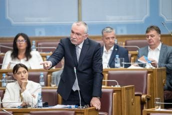 Radulović: Osjećam gorčinu kod Milana Kneževića, istina je sve što je rekao Radulović: Osjećam gorčinu kod Milana Kneževića, istina je sve što je rekao