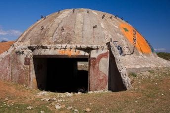 Sve više Čeha zainteresovano za kupovinu bunkera: Plaše ih priče o mogućem atomskom udaru Sve više Čeha zainteresovano za kupovinu bunkera: Plaše ih priče o mogućem atomskom udaru