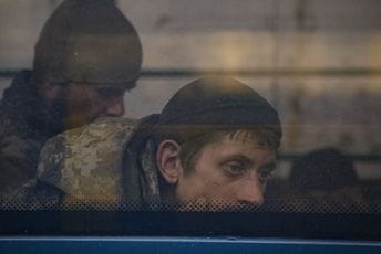 Ukrajina: Rusi zarobljene vojnike muče kliještima i strujom Ukrajina: Rusi zarobljene vojnike muče kliještima i strujom