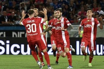 Nevjerovatan baraž: Silvio Berluskoni se vraća u Seriju A, i to sa Moncom Nevjerovatan baraž: Silvio Berluskoni se vraća u Seriju A, i to sa Moncom