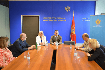 U Centru za kardiohirurgiju KCCG počela primjena minimalno invazivnih operativnih procedura U Centru za kardiohirurgiju KCCG počela primjena minimalno invazivnih operativnih procedura