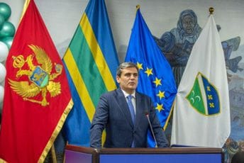 Ibrahimović: Bošnjačka stranka će odlučivati ko će biti nova vlast u Baru Ibrahimović: Bošnjačka stranka će odlučivati ko će biti nova vlast u Baru