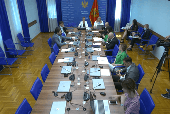 Jokić šefica kabineta predsjednice Skupštine, za savjetnike imenovani Golubović, Ćorić, Radinović i Rađenović Jokić šefica kabineta predsjednice Skupštine, za savjetnike imenovani Golubović, Ćorić, Radinović i Rađenović