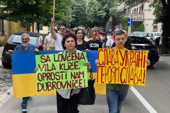 Cetinje i danas za Ukrajinu: Slava Ukrajini! Herojima slava! Cetinje i danas za Ukrajinu: Slava Ukrajini! Herojima slava!