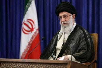 Iranski lider priznao da je Teheran prisvojio naftu iz dva grčka tankera Iranski lider priznao da je Teheran prisvojio naftu iz dva grčka tankera