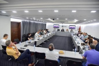 Veći benefiti za građane i privredu Crne Gore kroz implementaciju 5G mreže Veći benefiti za građane i privredu Crne Gore kroz implementaciju 5G mreže