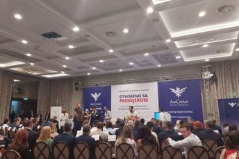 Rajzing Rajnke Abazoviću: Bez transparentnosti blijedi šansa za konstruktivno poslovanje