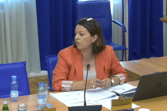 Sad će SNP i URA malo samima sebi da dijele stanove Sad će SNP i URA malo samima sebi da dijele stanove