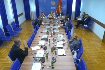 Šehović: Cijene nastavljaju da rastu jer imamo nesposobnu Vladu; Martinović: Građani su prevareni Šehović: Cijene nastavljaju da rastu jer imamo nesposobnu Vladu; Martinović: Građani su prevareni