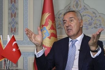 Đukanović: Lavrovljev pokušaj obična politizacija i stvaranje privida o rusofobskoj atmosferi u Evropi Đukanović: Lavrovljev pokušaj obična politizacija i stvaranje privida o rusofobskoj atmosferi u Evropi