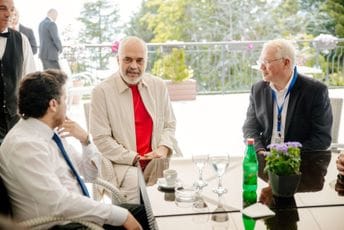 Abazović sa Ramom: Zapadnom Balkanu je mjesto u EU Abazović sa Ramom: Zapadnom Balkanu je mjesto u EU