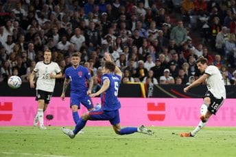 Kejn iz penala donio bod Englezima: Veliki evropski klasik završen remijem, Italija slavila nad Mađarskom Kejn iz penala donio bod Englezima: Veliki evropski klasik završen remijem, Italija slavila nad Mađarskom