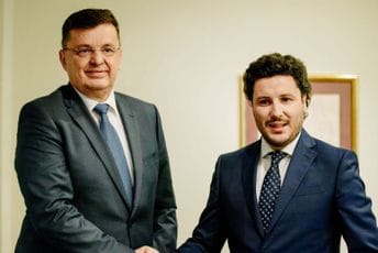 Abazović-Tegeltija: CG kao lider u integracijama spremna da uloži napor za pronalazak zajedničkog jezika na ZB Abazović-Tegeltija: CG kao lider u integracijama spremna da uloži napor za pronalazak zajedničkog jezika na ZB
