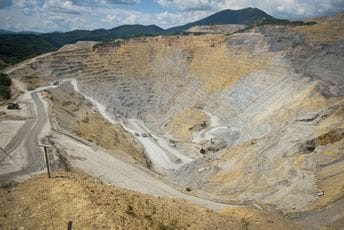 Poljska: U nesreći u rudniku uglja poginuo jedan rudar, još dvojica u bolnici Poljska: U nesreći u rudniku uglja poginuo jedan rudar, još dvojica u bolnici
