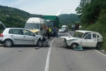 Udes na putu Berane-Bijelo Polje, četiri osobe povrijeđene Udes na putu Berane-Bijelo Polje, četiri osobe povrijeđene