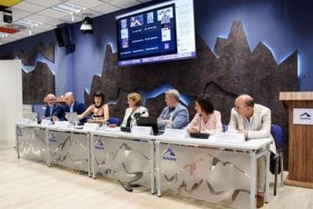 Popović-Samardžić: Ugovorenim nabavkama Crna Gora bacila šest kompletno opremljenih PCR laboratorija Popović-Samardžić: Ugovorenim nabavkama Crna Gora bacila šest kompletno opremljenih PCR laboratorija