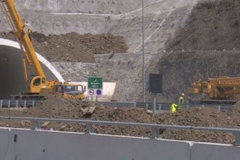 Radnik poginuo u tunelu Preslo na auto-putu Radnik poginuo u tunelu Preslo na auto-putu