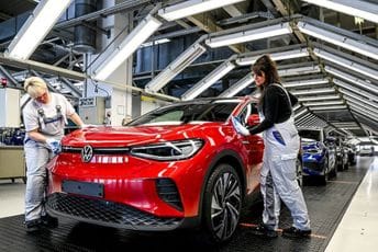 Parlament EU podržao zabranu prodaje novih automobila na benzin i dizel od 2035. Parlament EU podržao zabranu prodaje novih automobila na benzin i dizel od 2035.