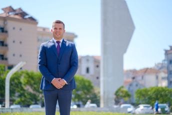 Perović: Putinova posluga u Crnoj Gori svjesna da gubi još jednu bitku Perović: Putinova posluga u Crnoj Gori svjesna da gubi još jednu bitku