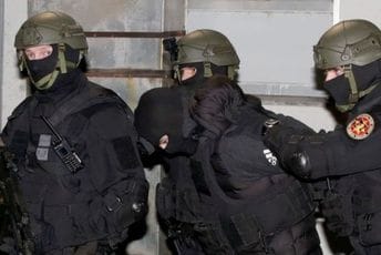 Vukotić tražio Čilija da sklopi bombu i „derne“ Zvicera i Kašćelana Vukotić tražio Čilija da sklopi bombu i „derne“ Zvicera i Kašćelana