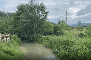 Vezišnica ponovo neobično bijele boje, EPCG negira odgovornost Vezišnica ponovo neobično bijele boje, EPCG negira odgovornost