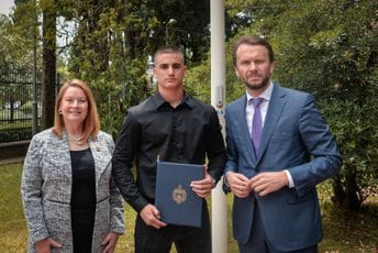 Konjević i Rajnke ispratili Španjevića na školovanje na Mornaričkoj akademiji u Anapolisu Konjević i Rajnke ispratili Španjevića na školovanje na Mornaričkoj akademiji u Anapolisu