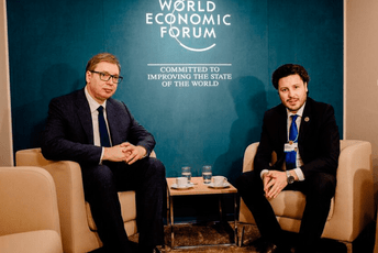 Moj Dritane, jabuko sa grane Moj Dritane, jabuko sa grane