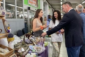 Na Zelenoj pijaci na Pobrežju održan Sajam poljoprivrednih proizvoda