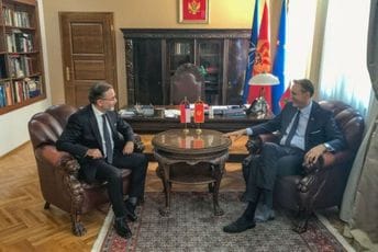 Krivokapić sa Striterom: Sa dalekim Čileom veže nas naša dijaspora Krivokapić sa Striterom: Sa dalekim Čileom veže nas naša dijaspora