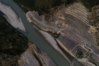 Albanija: Rijeka Vojuša proglašena budućim nacionalnim parkom Albanija: Rijeka Vojuša proglašena budućim nacionalnim parkom