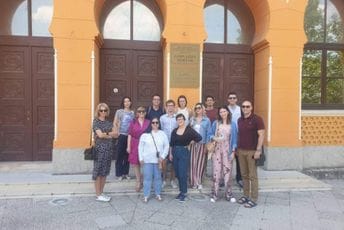 Crna Gora mogućava crnogorskim učenicima obrazovanje u jednom od 18 UWC internacionalno priznatih škola Crna Gora mogućava crnogorskim učenicima obrazovanje u jednom od 18 UWC internacionalno priznatih škola